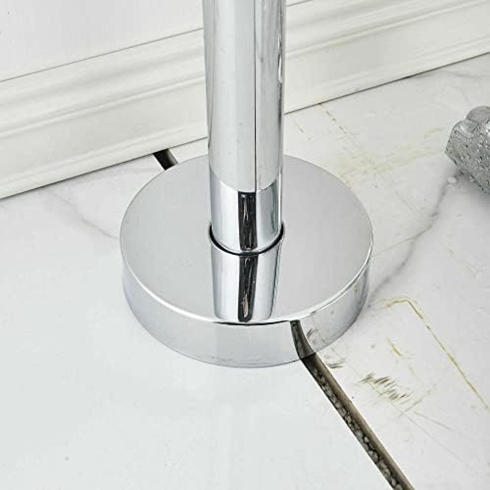 montowana na podłodze wolnostojąca bateria do wanny i prysznica wodospad do napełniania wanny bateria mieszająca bateria mieszająca system baterii-chrom,chrom a Household faucets