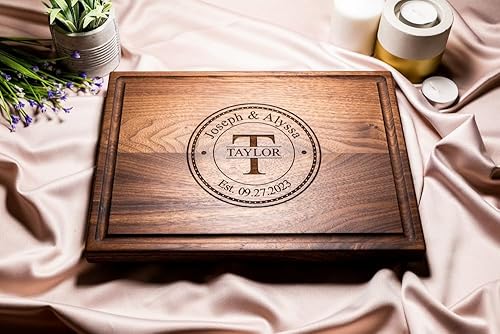 Miniatura 2 de Personalized Cutting Board, Custom Wedding, Anniversary or Housewarming Gift Idea, Wood Engraved Charcuterie, for Couples, Family and Clients