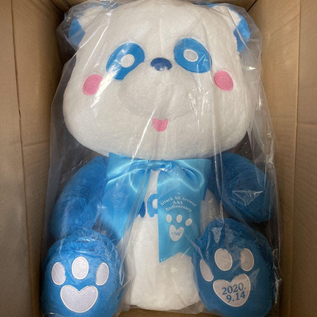 Amazon.co.jp: AAA 15th Anniversary え～パンダ BIGぬいぐるみ ブルー