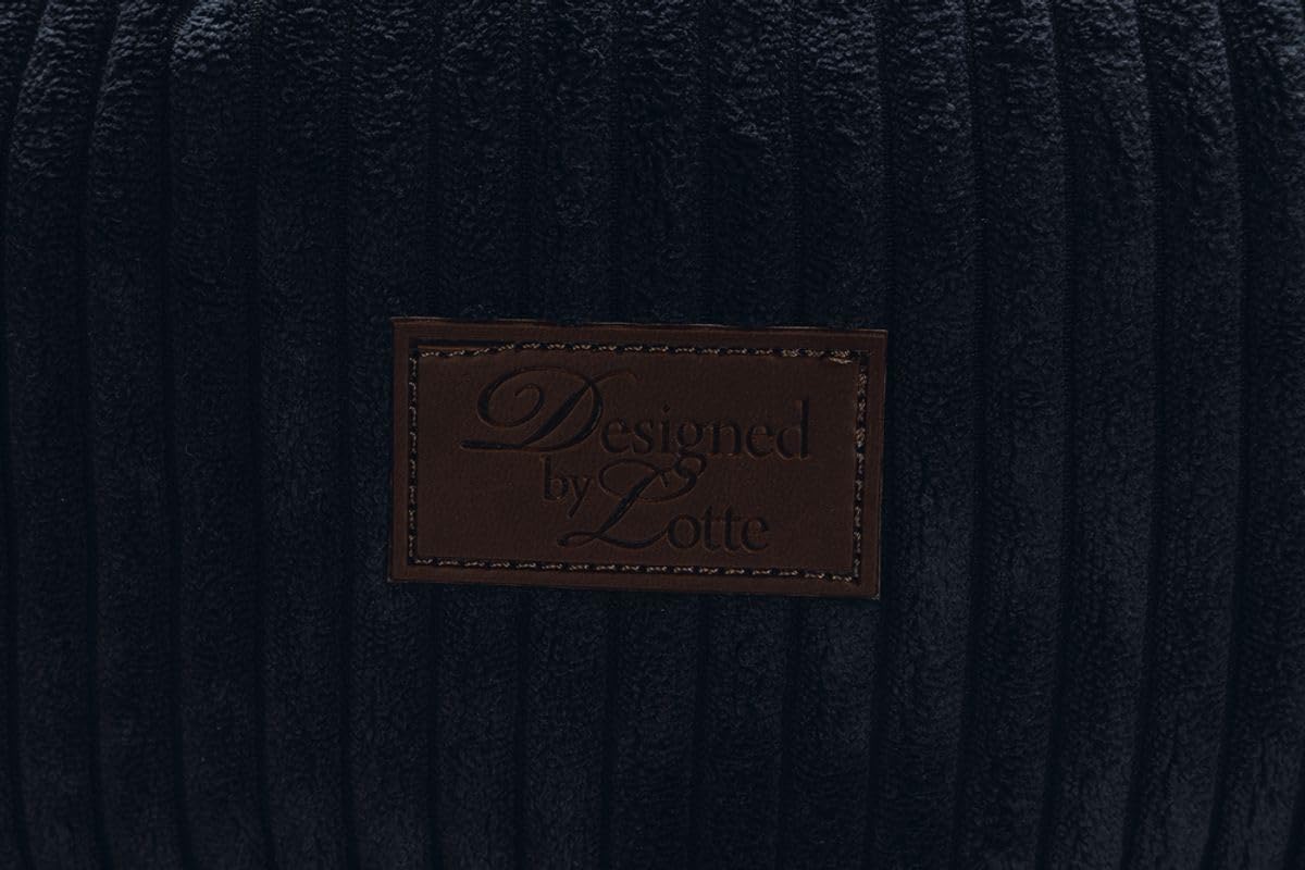 Designed by Lotte Bettchen Ribbed Katzenbett