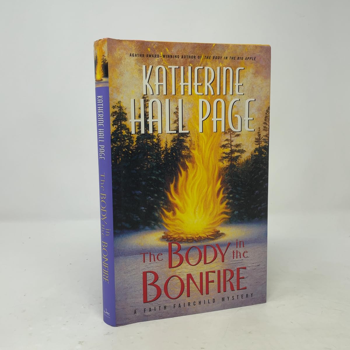 The Body in the Bonfire: A Faith Fairchild Mystery