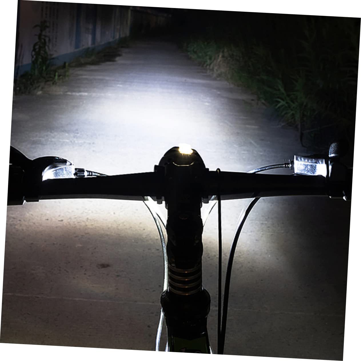 INOOMP Lot De 2 Lampes De Vélo À LED Luminosité De 100% Et Luminosité De 50%