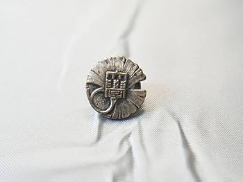 大映社章　昭和レトロ　G1166銀純　ピンバッチ 大映社章 昭和レトロ G1166銀純 ピンバッチ - メルカリ