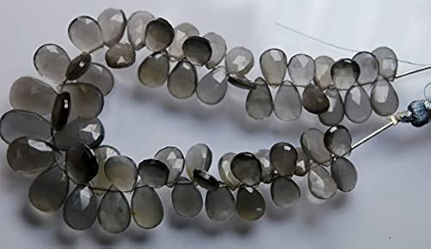 Pierre de lune grise LKBEADS pour personnaliser vos colliers d'été faits main