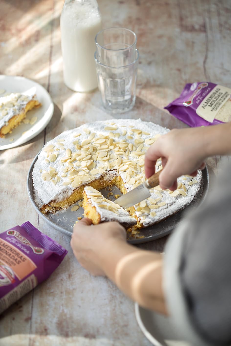 Borges - Almendras Laminadas - Óptimo para Repostería - Sin Gluten, Sin Lactosa, Vegano - Paquete 200 gramos