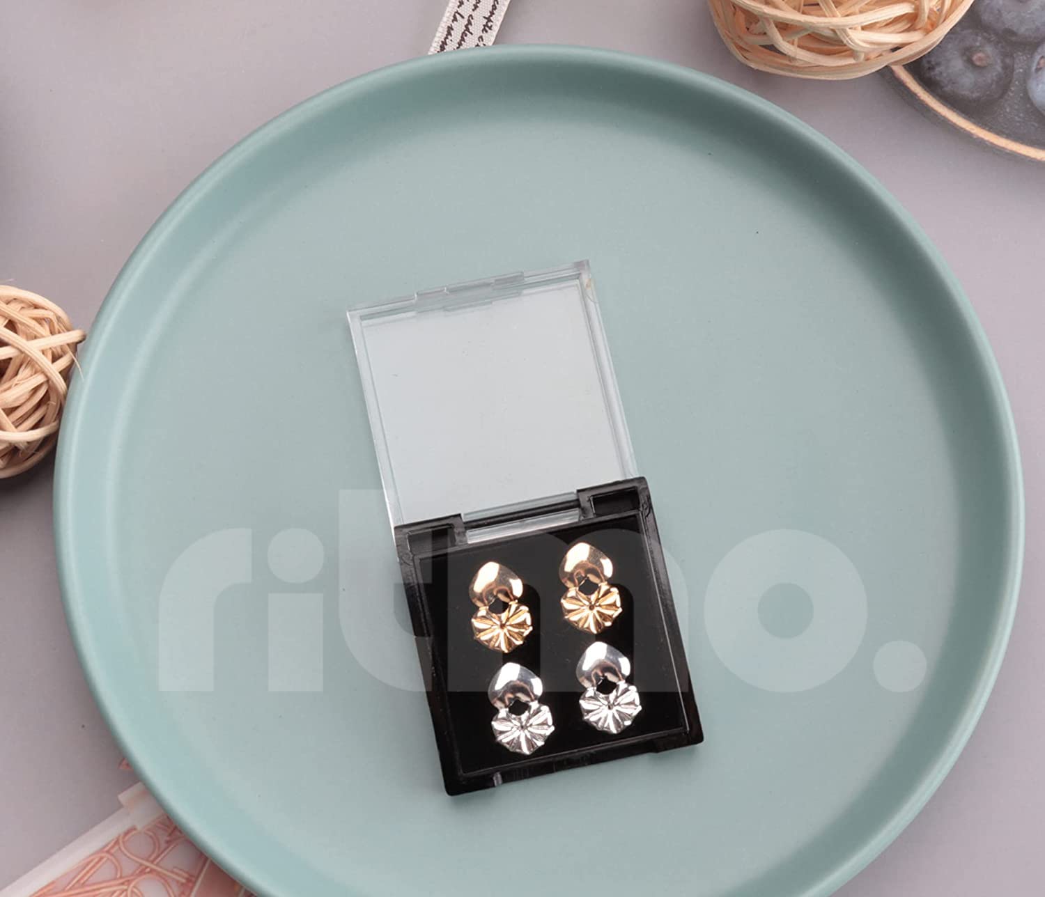 RitmoRitmo 2 Pairs Ear Lifters Earring Backs Lifters for Drooping Ears Heavy Ear Lobe Support with 1 Pair Silicone Earring Backs and 1 Pair gold Earring Backs