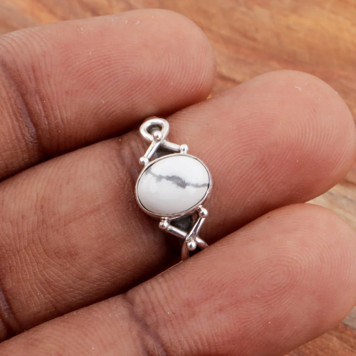 White Howlite Ring, Sterling Silver Ring, Antique Ring, Bohemian Ring, Turquoise Howlite Ring, Promise Ring, Buffalo Ring, Bridesmaids Gift, Healing Crystal, Gypsy Ring, Vintage Style Gift For HerHim