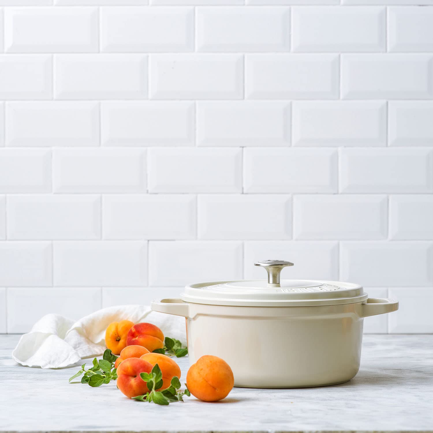 Amazon｜グリーンパン 両手鍋 22cm 満水容量3.3L 【フェザーウェイト