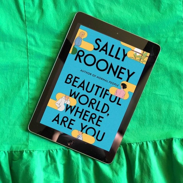 Rooney crafts the cringe like a little masterpiece, y'all