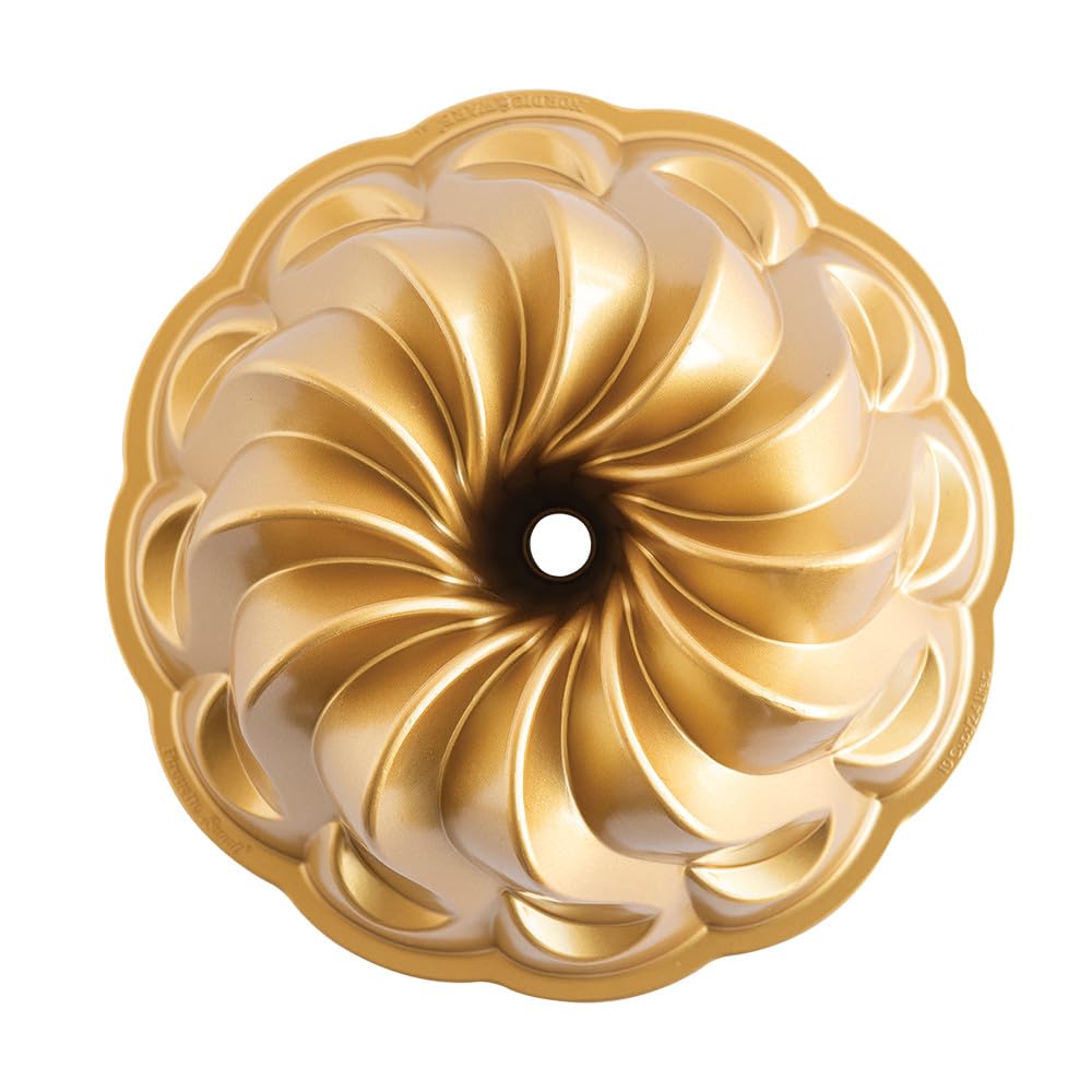 Nordic Ware Pirouette Bundt