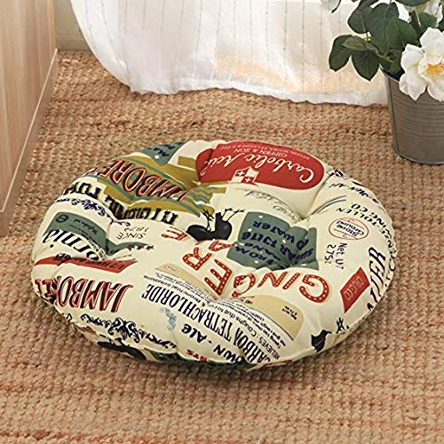 Coussin de chaise en rotin et petit tapis de sol pour salon rural