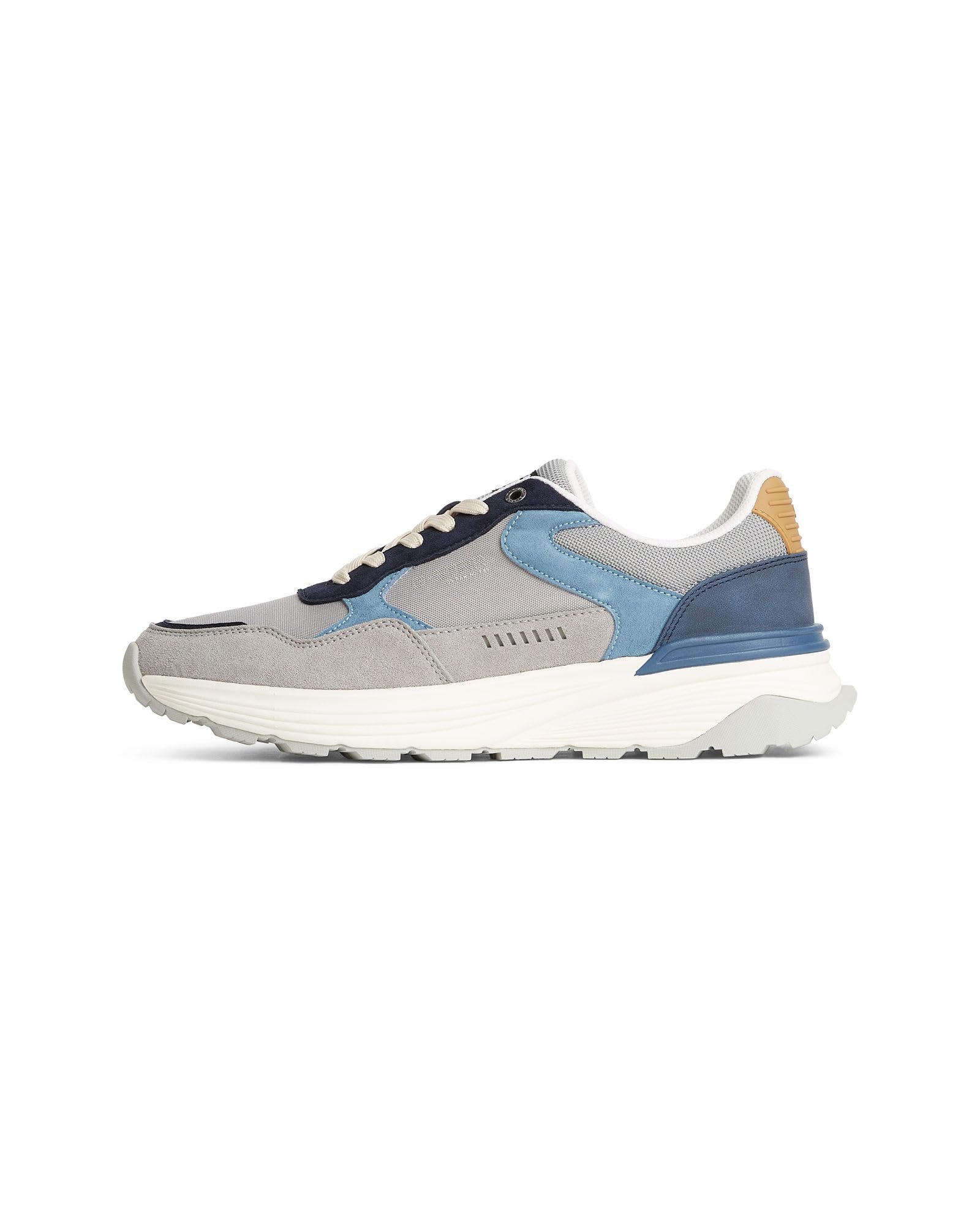 EOSS DE Shoes Deal 1