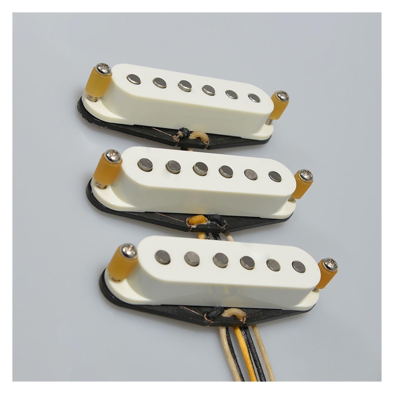 Amazon.com - Alnico 3 Magnet SSS Handwound Guitar Single Coil