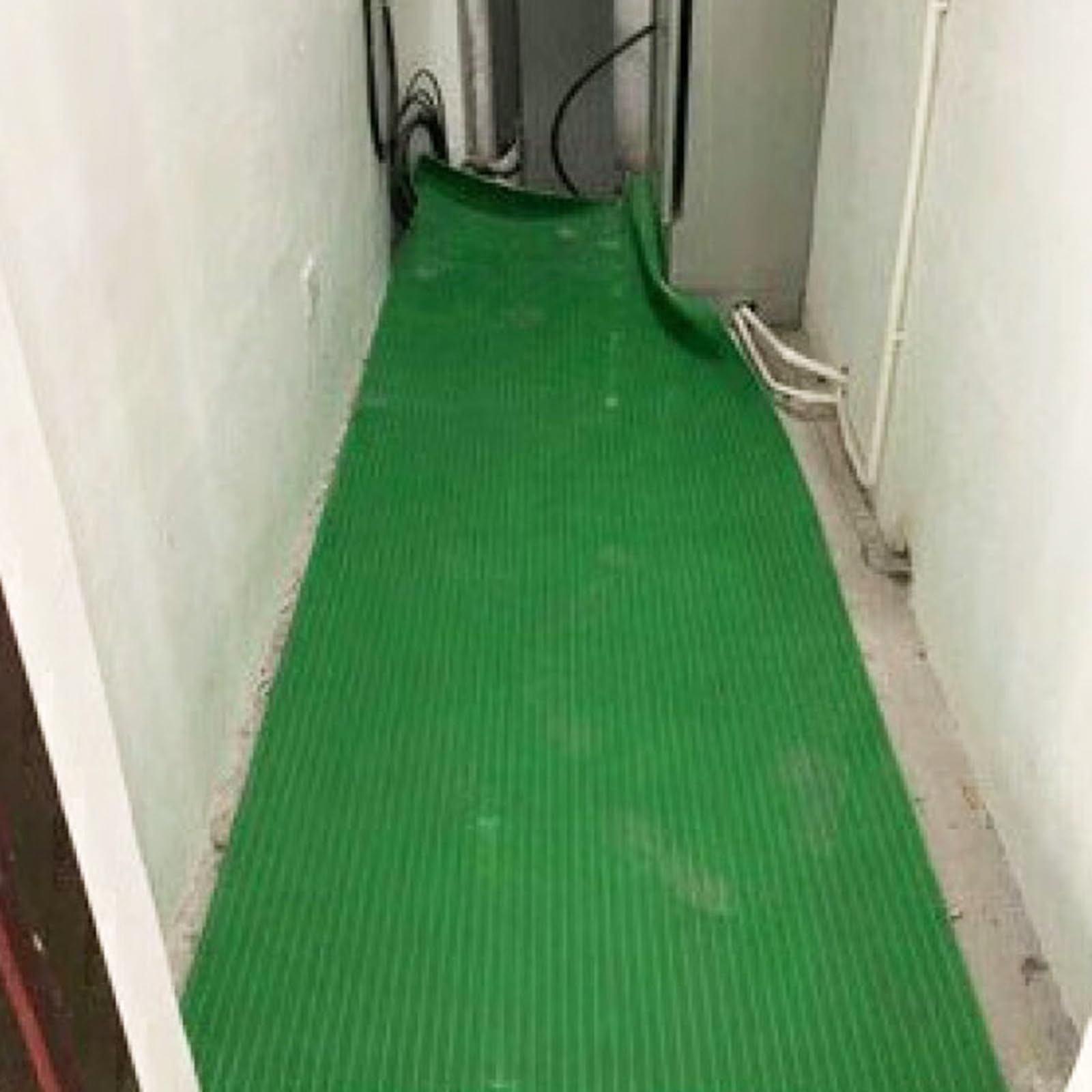 Cuttable Special Insulating Mats for Power Lineman, Heavy Duty Switchboard Rubber Insulated Mat 3' Width, Non-Conductive Floor Mat for Electronic And High-Voltage Apparatus(Green,LxWxT 4' x 3 1/5' x 1