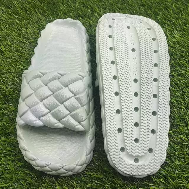 Image of Richmen Slippers For Women Sandals Casual Open Toe Non Slip Flats Girls Sliders Flip Flops Chappals Ladies Clogs Stylish Bedroom Sleeper Slides