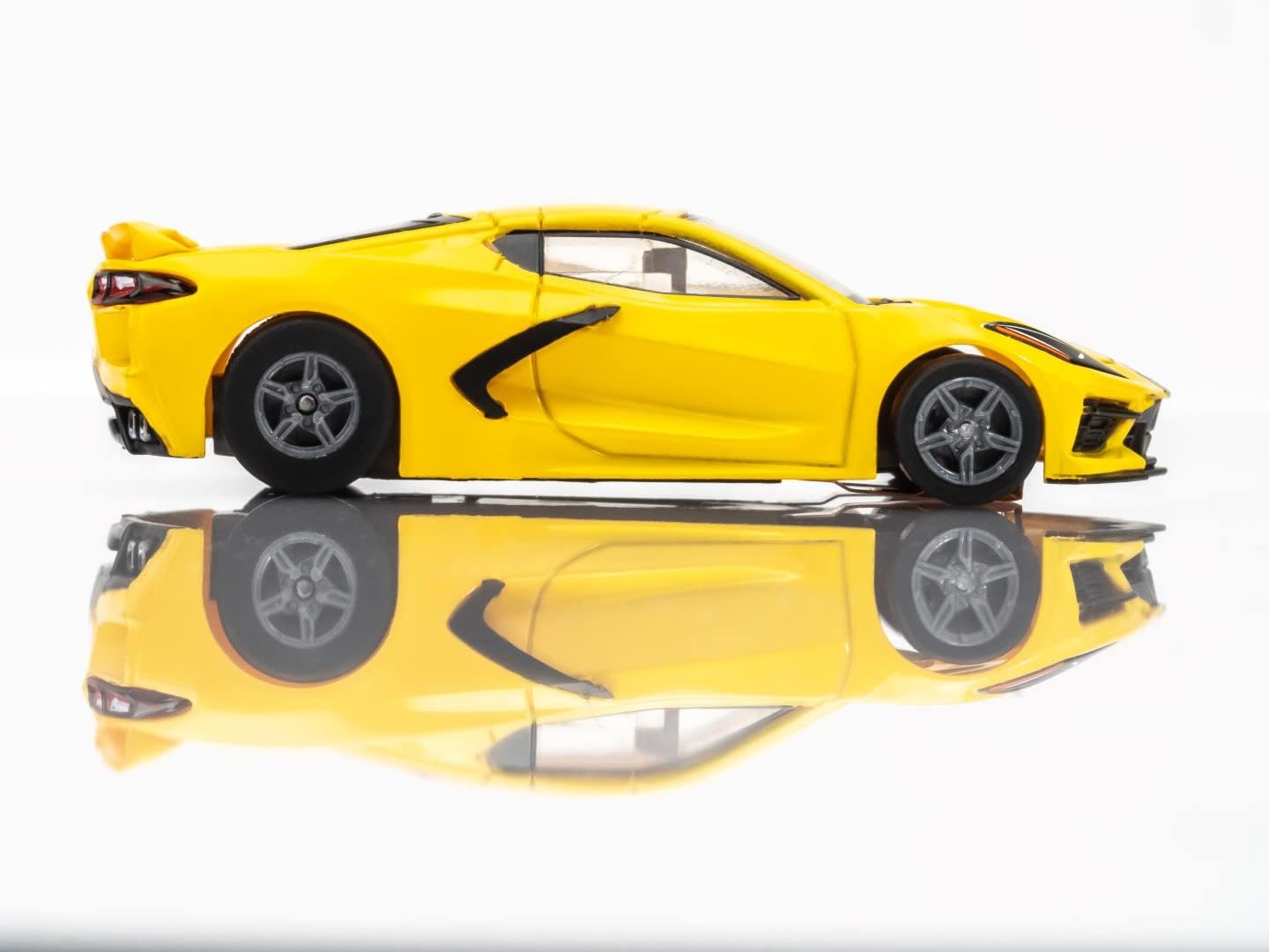 AFX/Racemasters Corvette C8 Accelerated Yellow AFX22013 HO Slot Racing Cars