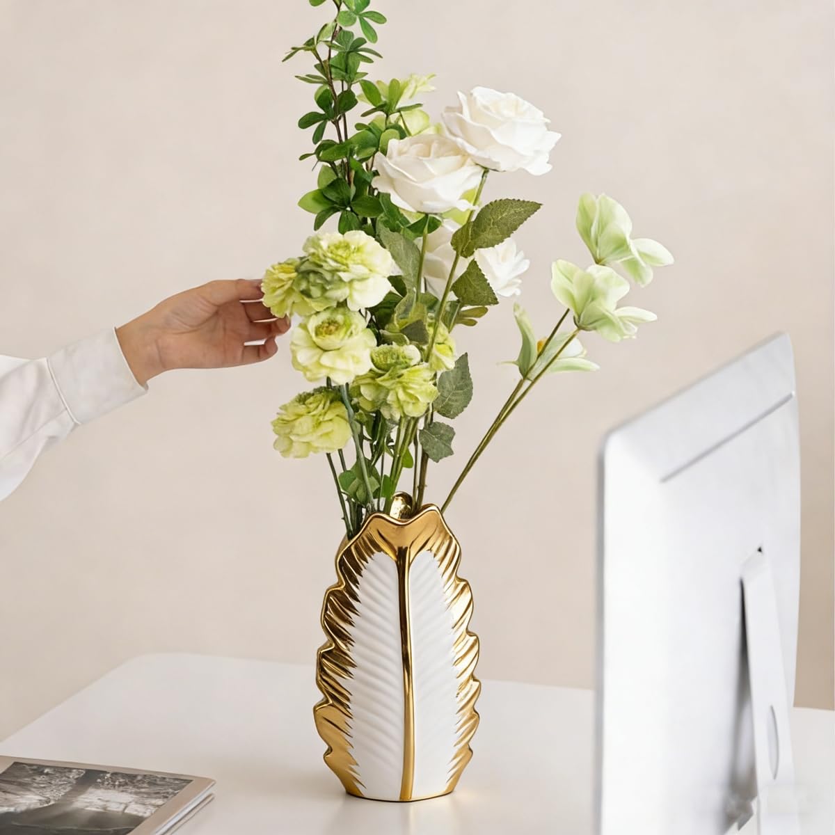 Set di 2 vasi in ceramica, moderno boho nordico, decorazione per soggiorno, matrimonio, cena, tavolo, feste, ufficio e camera da letto (Bianco e oro)