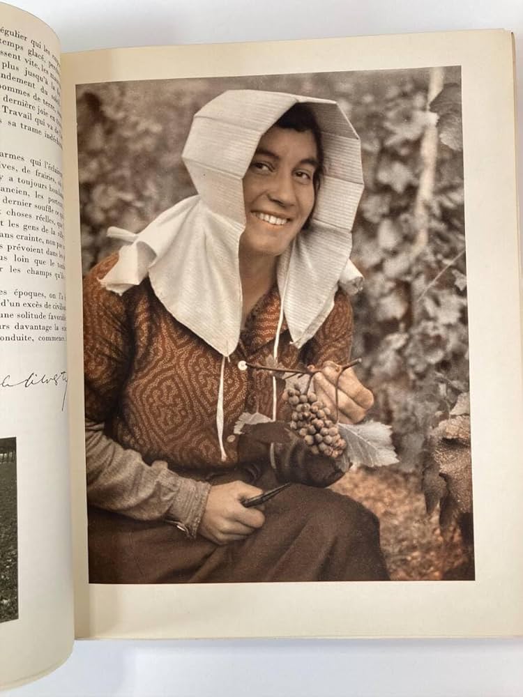 Amazon.co.jp: 貴重な写真集LA FRANCE TRAVAILLE 20世紀フランス