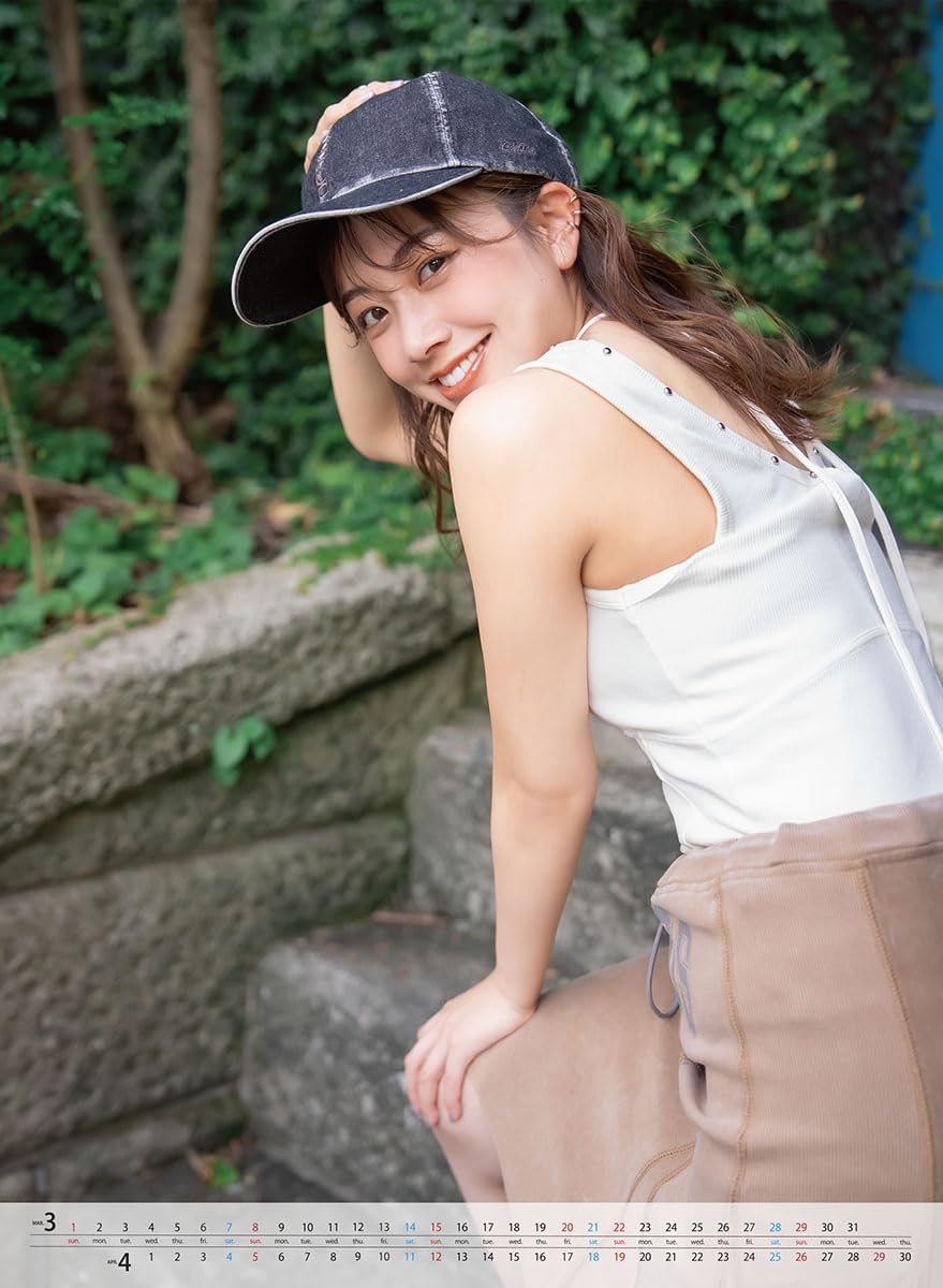Amazon | トライエックス 中川絵美里 2026年カレンダー B2サイズ CL