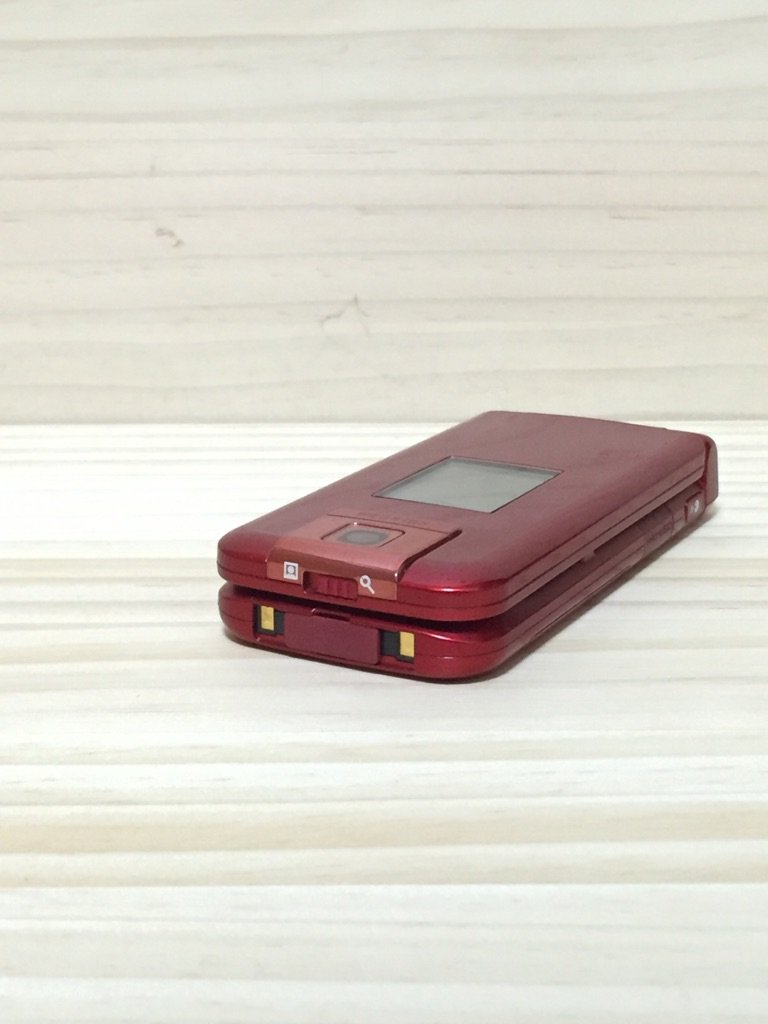 Amazon | （docomo） らくらくホンV F884iES レッド | エヌテイテイ