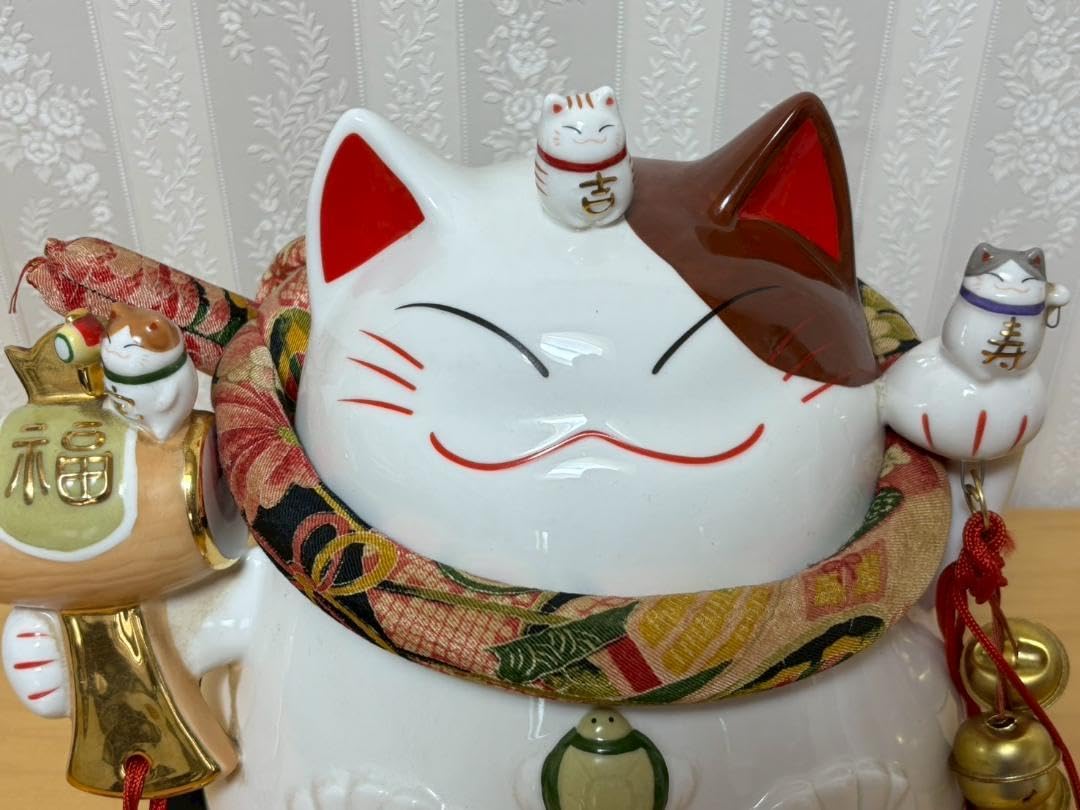 猫舎道楽堂本舗 大きい招き猫 貯金箱 高さ約30cm Amazon.co.jp: 招き猫（大） 貯金箱 猫舎道楽堂本舗 : おもちゃ