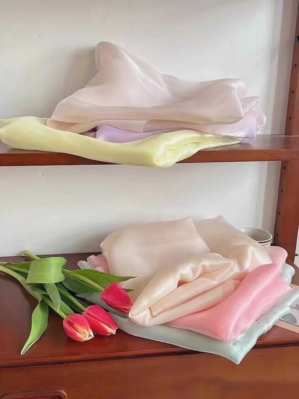 Satynowy materiał o połysku, szerokość 150 cm, materiał na kostium, towar sprzedawany na metry, materiał dekoracyjny, modny materiał, na firanki, do sukni ślubnych, DIY, dekoracja mieszkania, obrusy