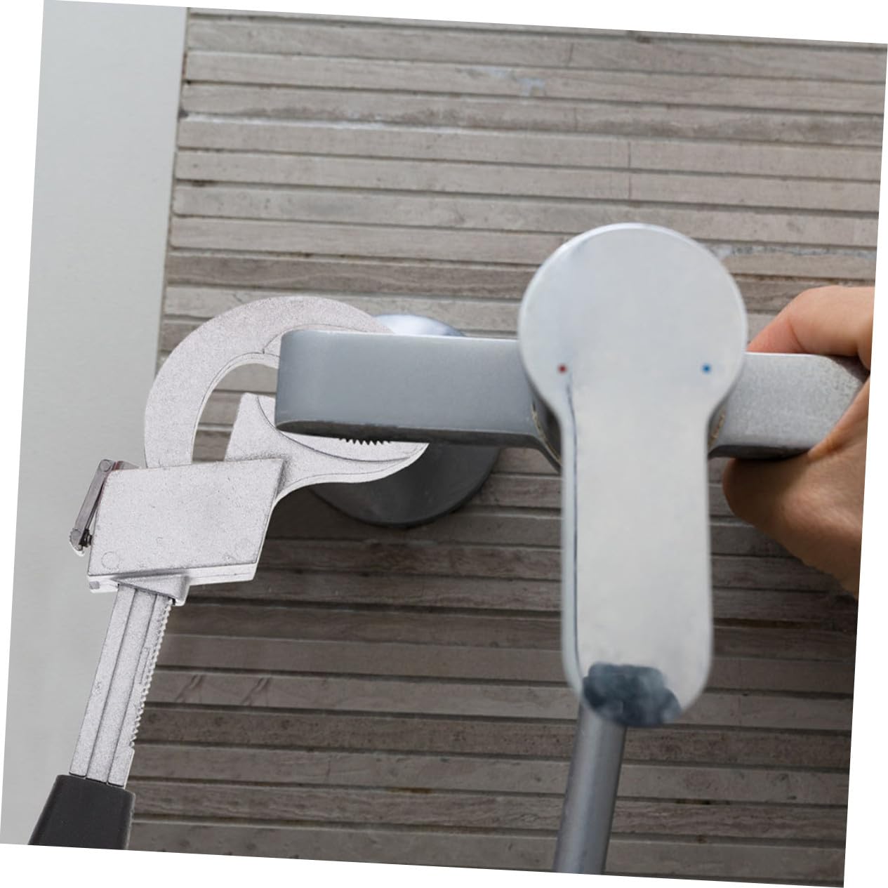 Llave Inglesa Ajustable de Doble con Dientes Redondeados para Fontanería Herramienta Multifuncional para Lavabo y Cocina con Accesorios para Estrechos Mango Portátil