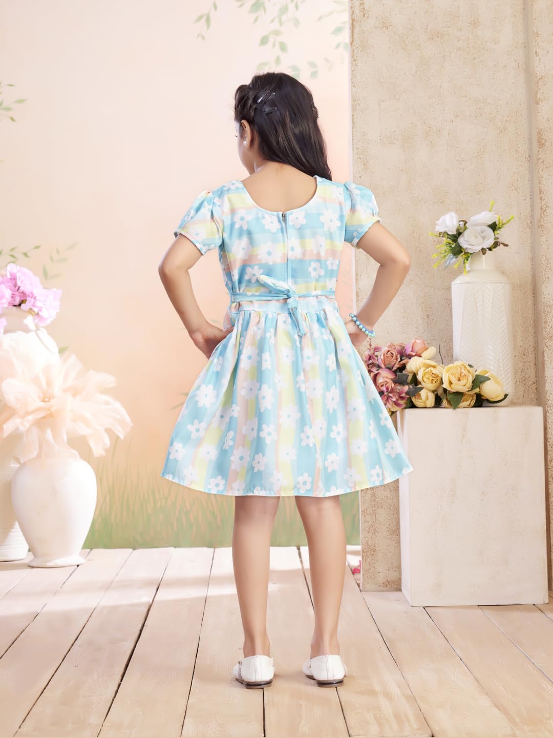 Aarika Vestido de algodón con estampado floral azul para niñas
