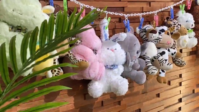 Amazon.com : Yalikop 2 Pcs Stuffed Animals Storage Chain Hanging