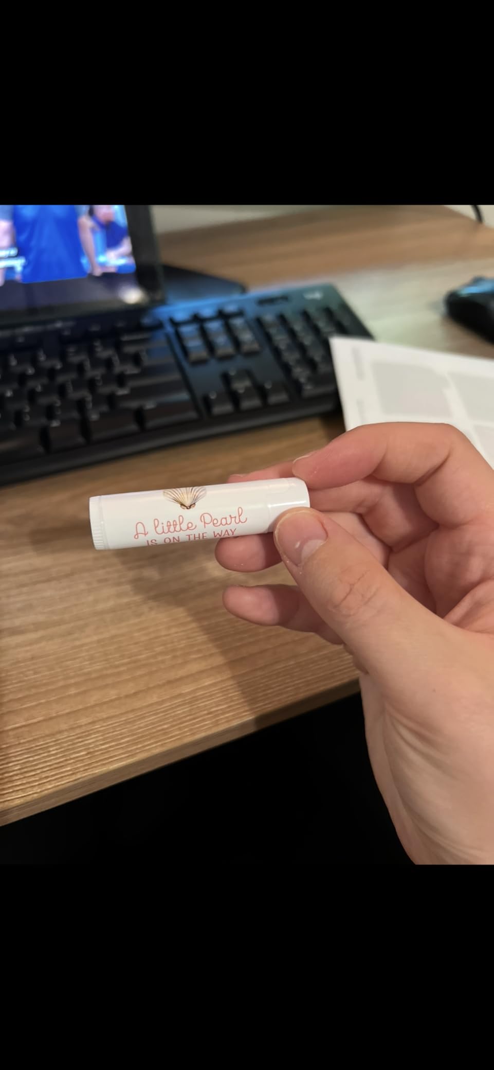 VISRIE 120 Pack Lip Balm Unlabeled, Natural Lip Balm Bulk Blank Tube, Personalized Lip Balms for Party Favors Adults and Bridal Shower Favors or Baby Shower Gifts-5 Flavors