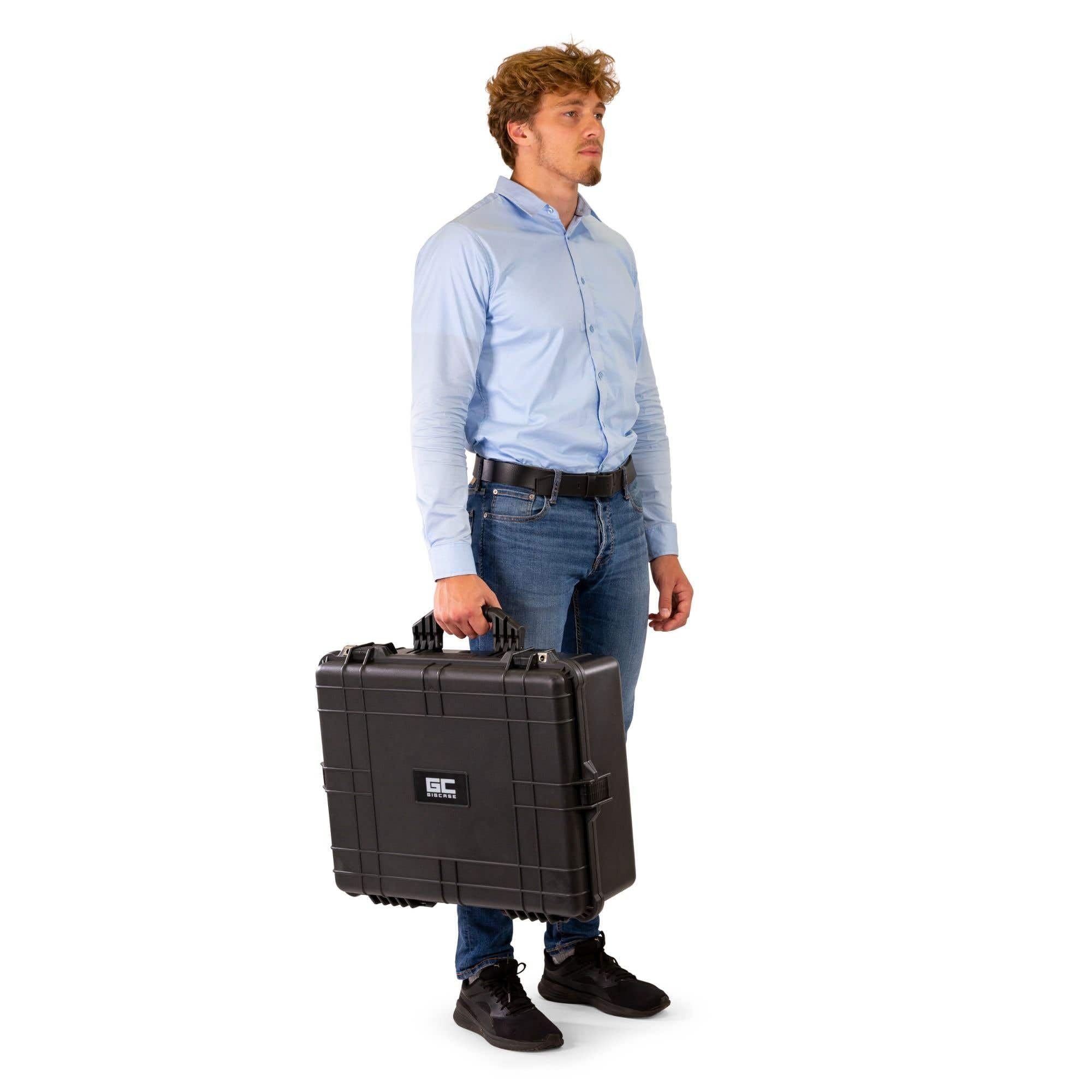Power Dynamics GIGcase22 Maleta Rígida Universal con Espuma Interior, Impermeable y Resistente – Estuche de Transporte Profesional para Cámaras, Fotografía, DJ o Electrónica. Color Negro Robusto