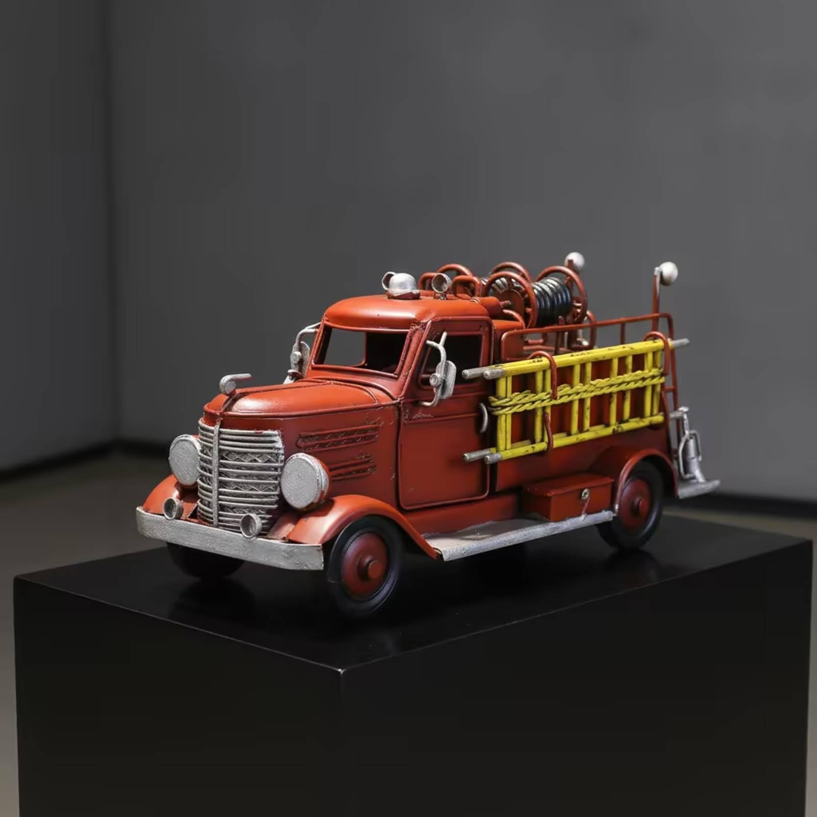 Modellino di Camion Dei Personale di Emergenza Retrò Autopompa in Miniatura Artigianale Veicolo per Collezionisti