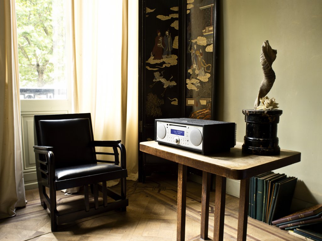 Tivoli Audio Music System BT Sistema Hi-Fi todo en uno AM / FM con Bluetooth para transmisión inalámbrica (Fresno Negro / Plata)