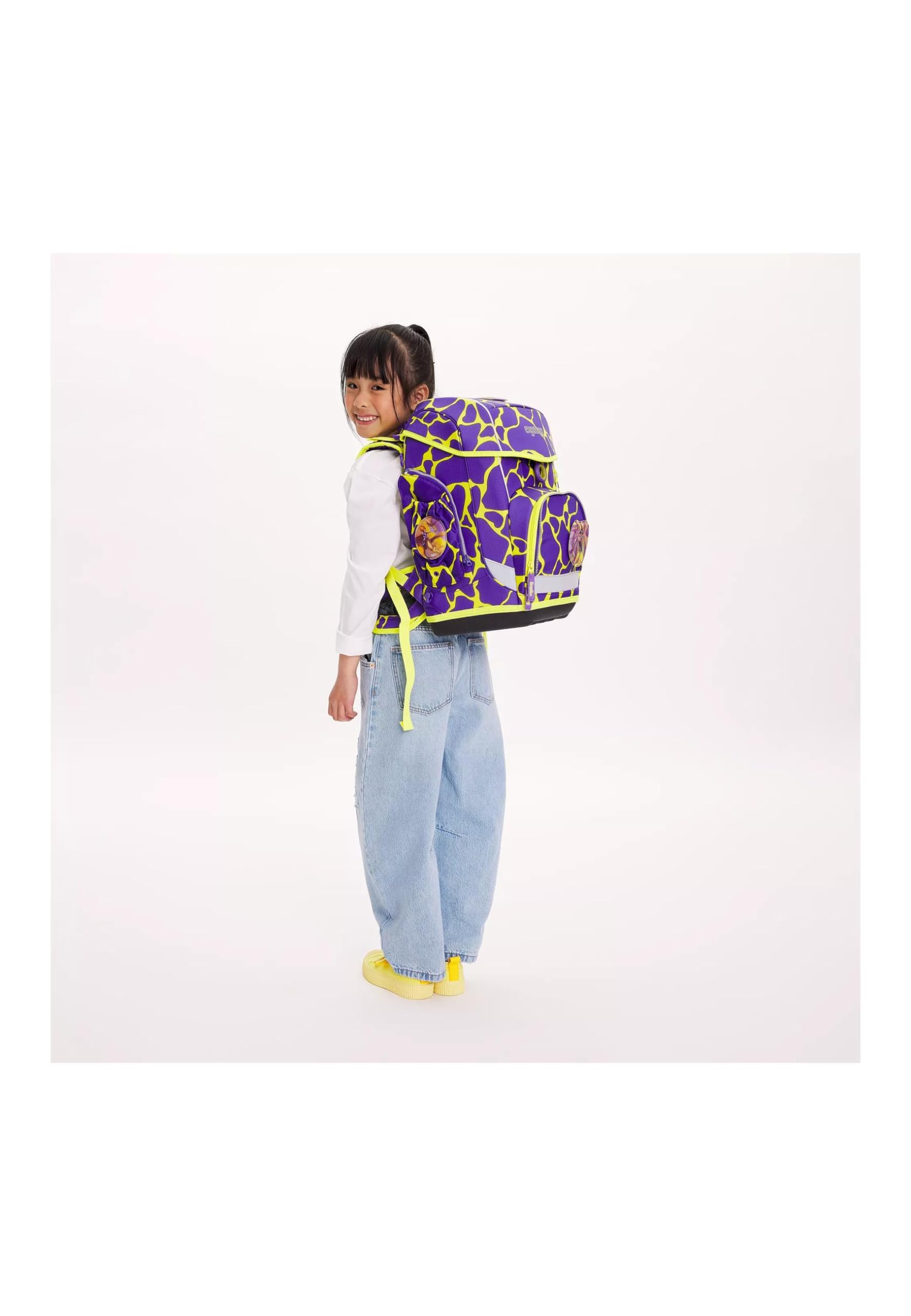 ergobag Schulranzen-Set cubo Light Set SuBärkraft - Lila | extra leichter ergonomischer Schulranzen mit nur 780 g im 6-teiligen Set aus der Vorgänger-Kollektion für die Schule