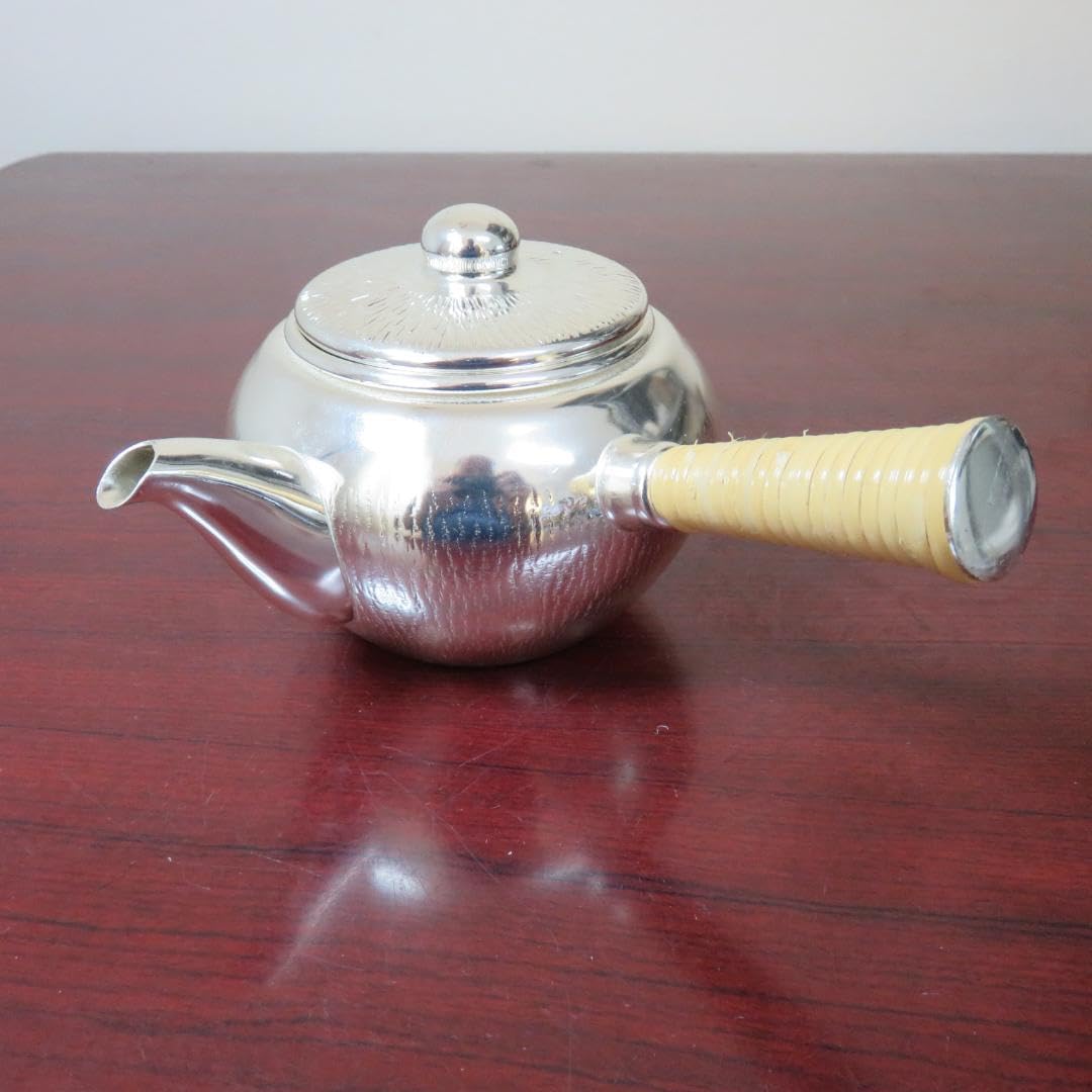 Amazon | 錫急須 茶器 在銘 錫川堂 | ノーブランド品 | 急須 通販