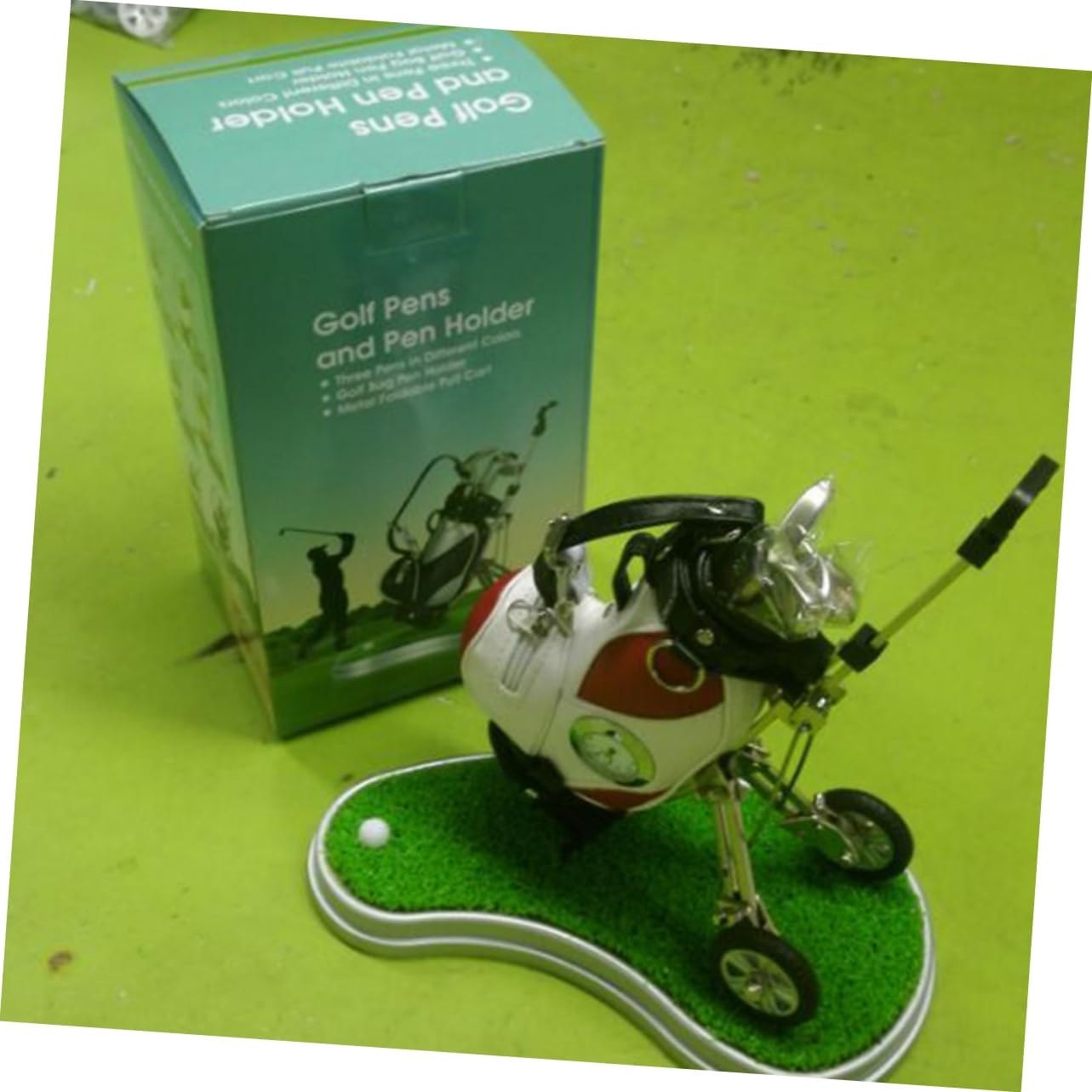 亜合製創意ペンホルダー 学生用文具収納 卓上装飾 対応 誕生日 父の日に ダムカラー カラー カラー