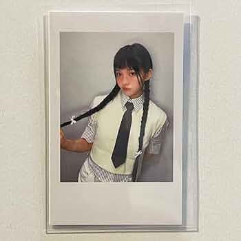 illit イロハ bomb yizhiyu 広州当選限定 チェキ トレカ illit イロハ bomb yizhiyu 広州当選者限定 トレカ - メルカリ