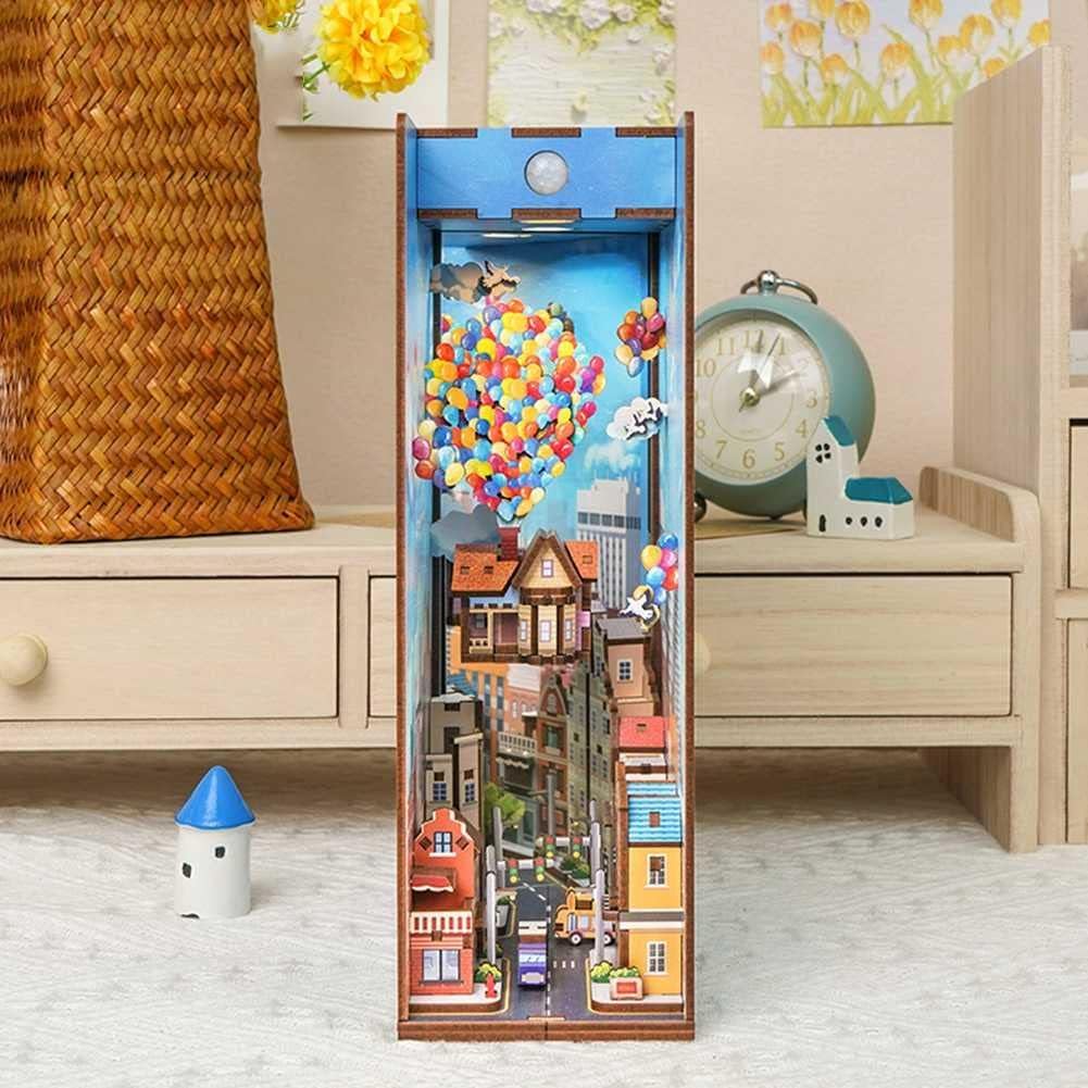 Model edukacyjny Puzzle 3D Booknook Book End Wkładka półki z instrukcją montażu i oświetleniem LED oraz wykwintnym opakowaniem do półki na książki w biurze bibliotecznym