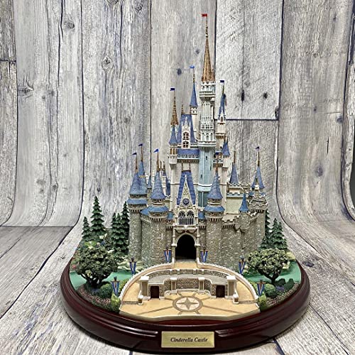 スワロフスキーのシンデレラ城』スザンヌさんの私物 - Detailed