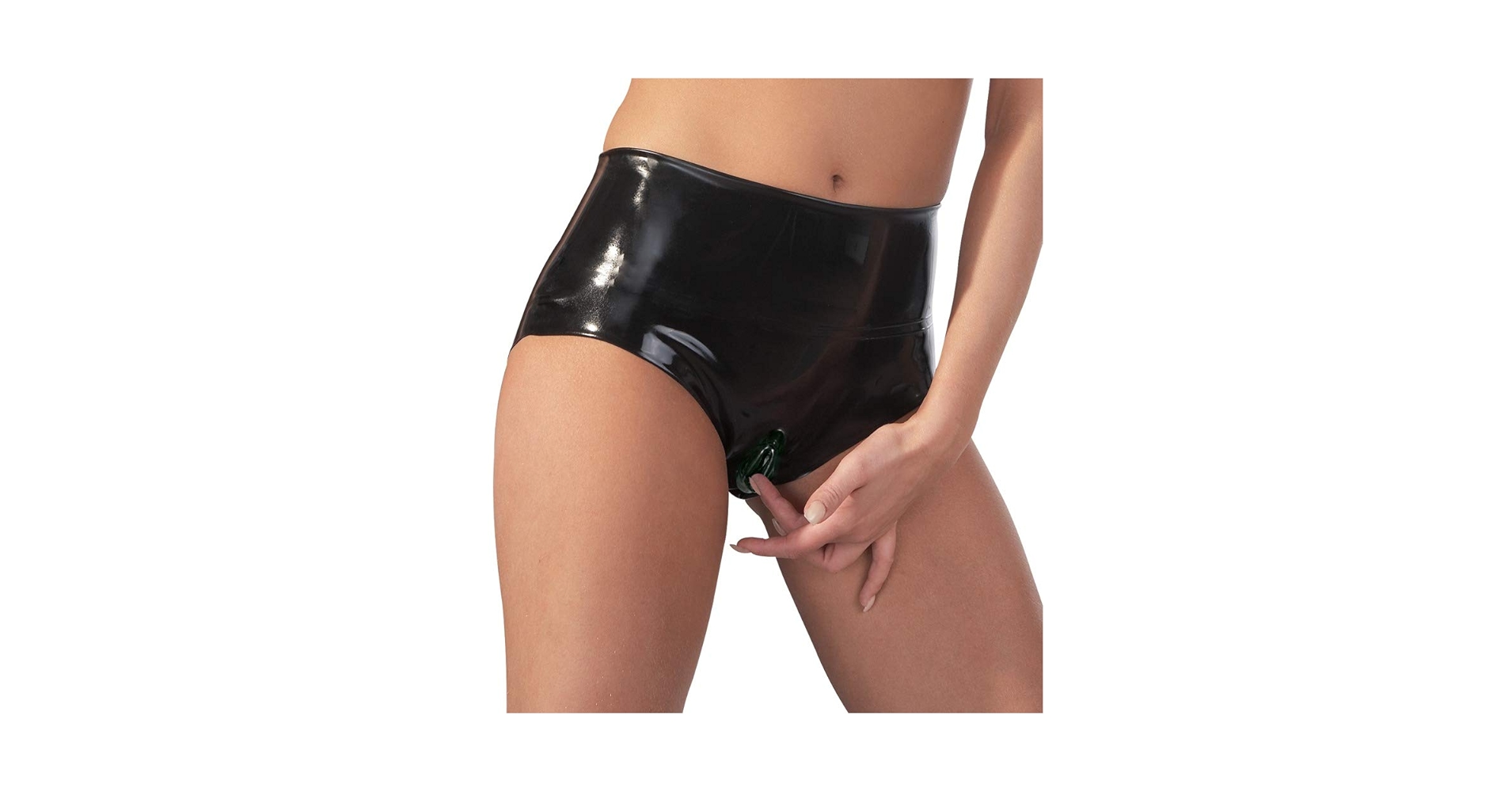 Toliq yalangoch Alba poezdda porlash