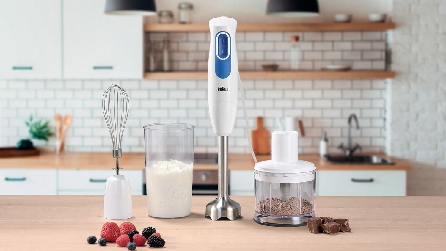 Braun MultiQuick 2 - Mixeur plongeant avec mini hachoir et fouet pour soupes, smoothies et purées bébé, 2 vitesses, verre doseur, 600W, Blanc (MQ20236MWH)