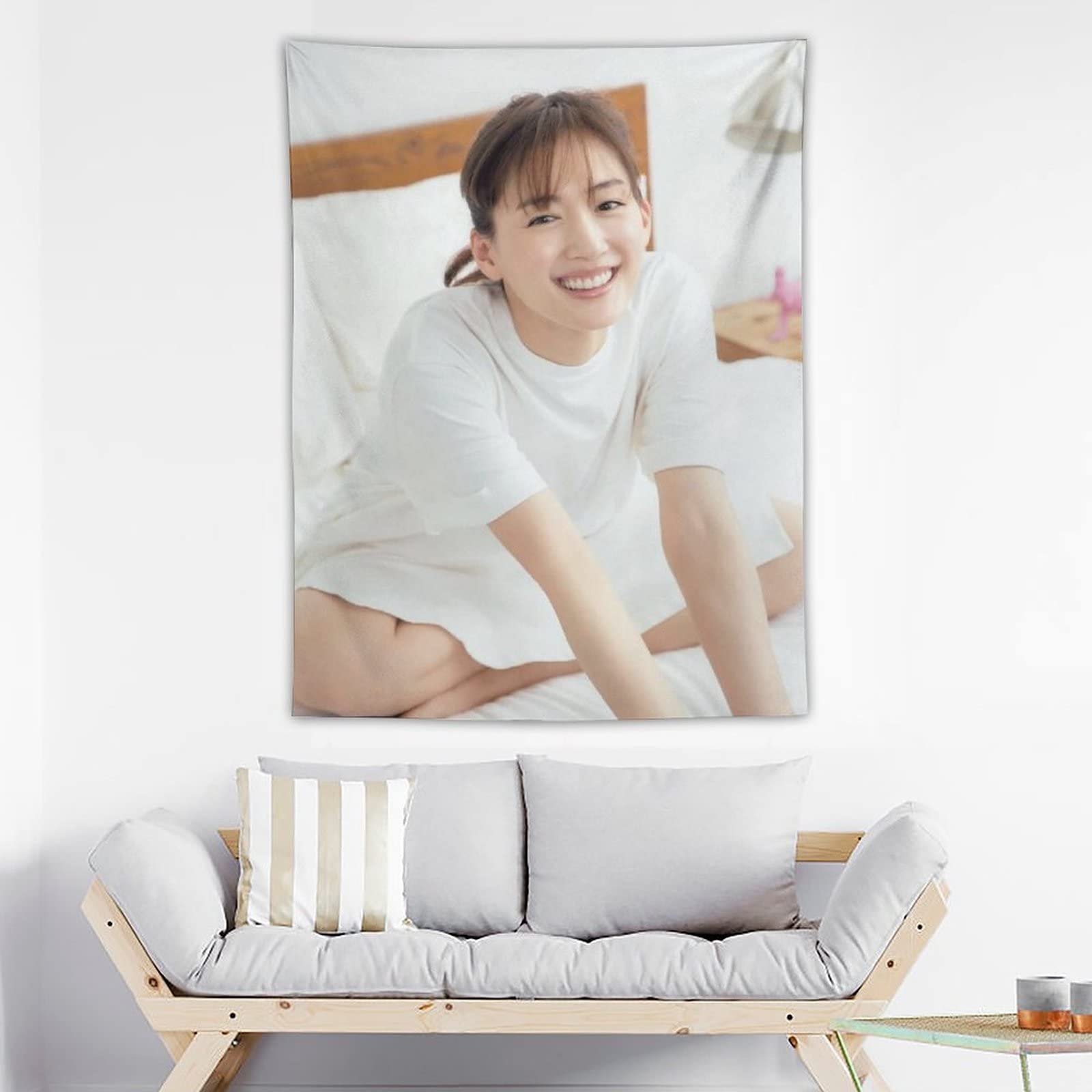 Amazon.co.jp: 綾瀬はるか タペストリー 掛け軸 布ポスター 写真布