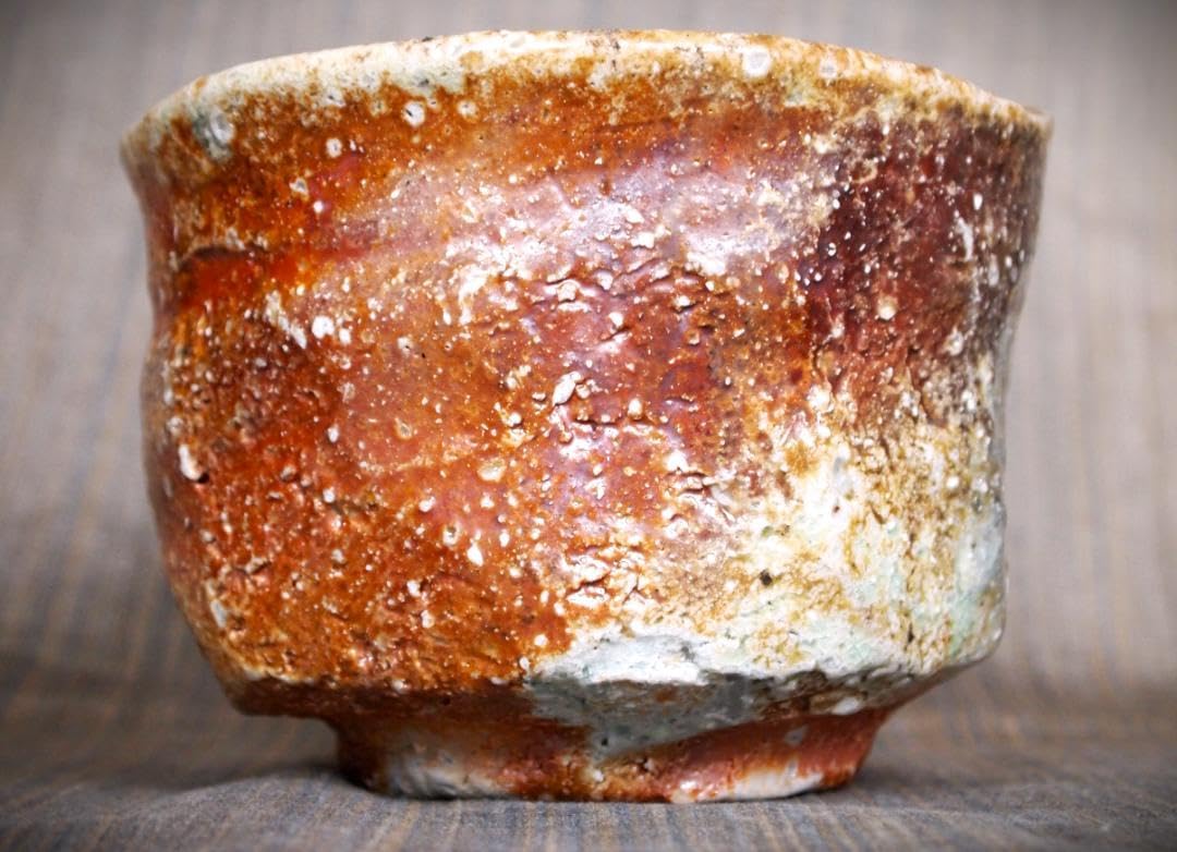 人気作家★藤岡周平★伊賀《刳り貫き》茶碗★共箱・布 Amazon.co.jp: 人気作家 藤岡周平伊賀 刳り貫き 茶碗共箱布 : ホーム