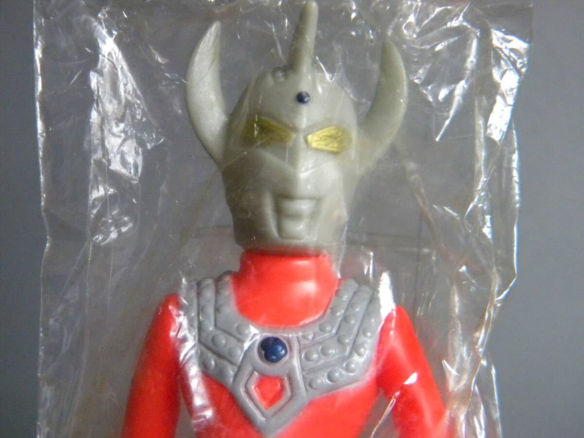 ピ*ん様 ウルトラマンタロウ　ソフビ　タケミ　レトロ　当時物 ピ*ん様 ウルトラマンタロウ ソフビ タケミ レトロ 当時物