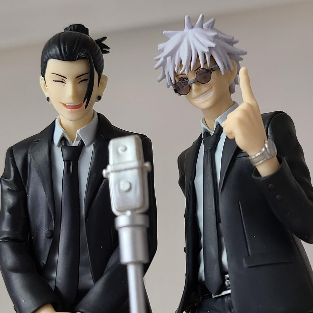 Zhongkaihua 2PCS Geto Suguru Gojo Satoru Figura ferma-pasta 14 cm Anime PVC Modello da scrivania per auto, Natale, casa, decorazione per feste di compleanno, regalo