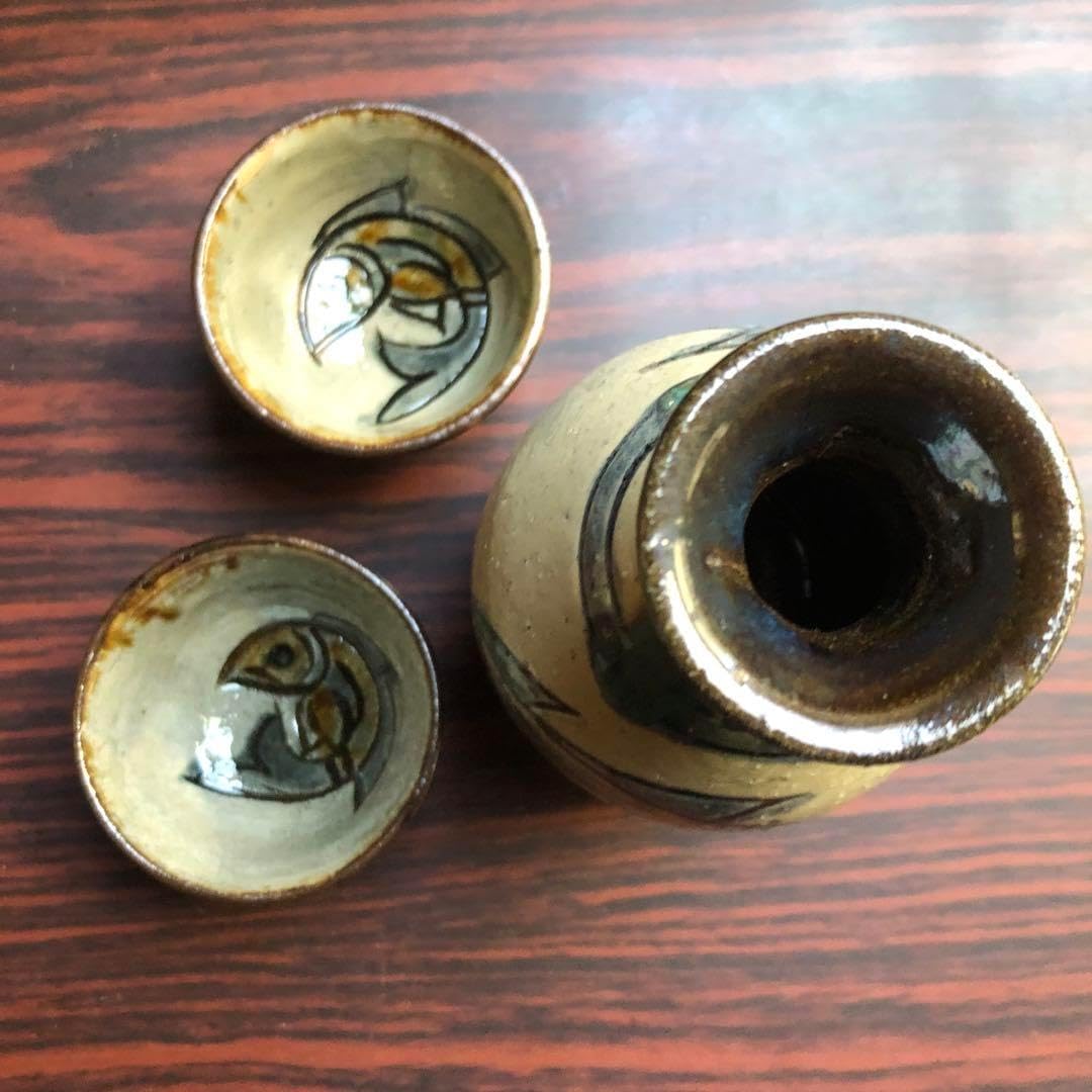 清水焼　平安壱楽　赤濃牡丹唐草 徳利✖️2個、お猪口✖️5個 清水焼 平安壱楽 赤濃牡丹唐草 徳利 2個 お猪口 5個