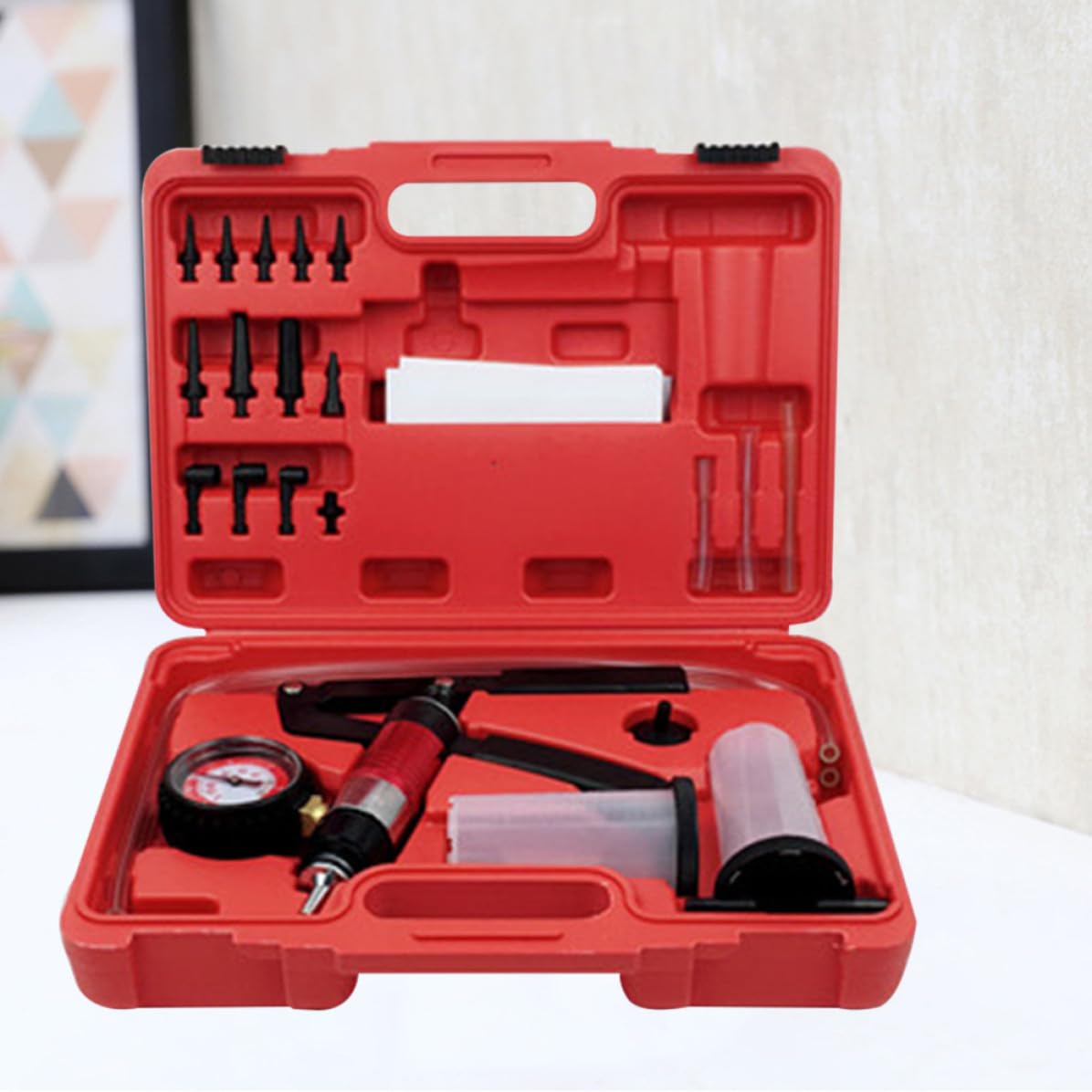 Kit Pompa Sottovuoto Manuale per Spurgo Freni Manometro Rosso | Lega, Serbatoio e Adattatore Inclusi, per Linee Carburante e Sistemi a Vuoto, Uso Officina