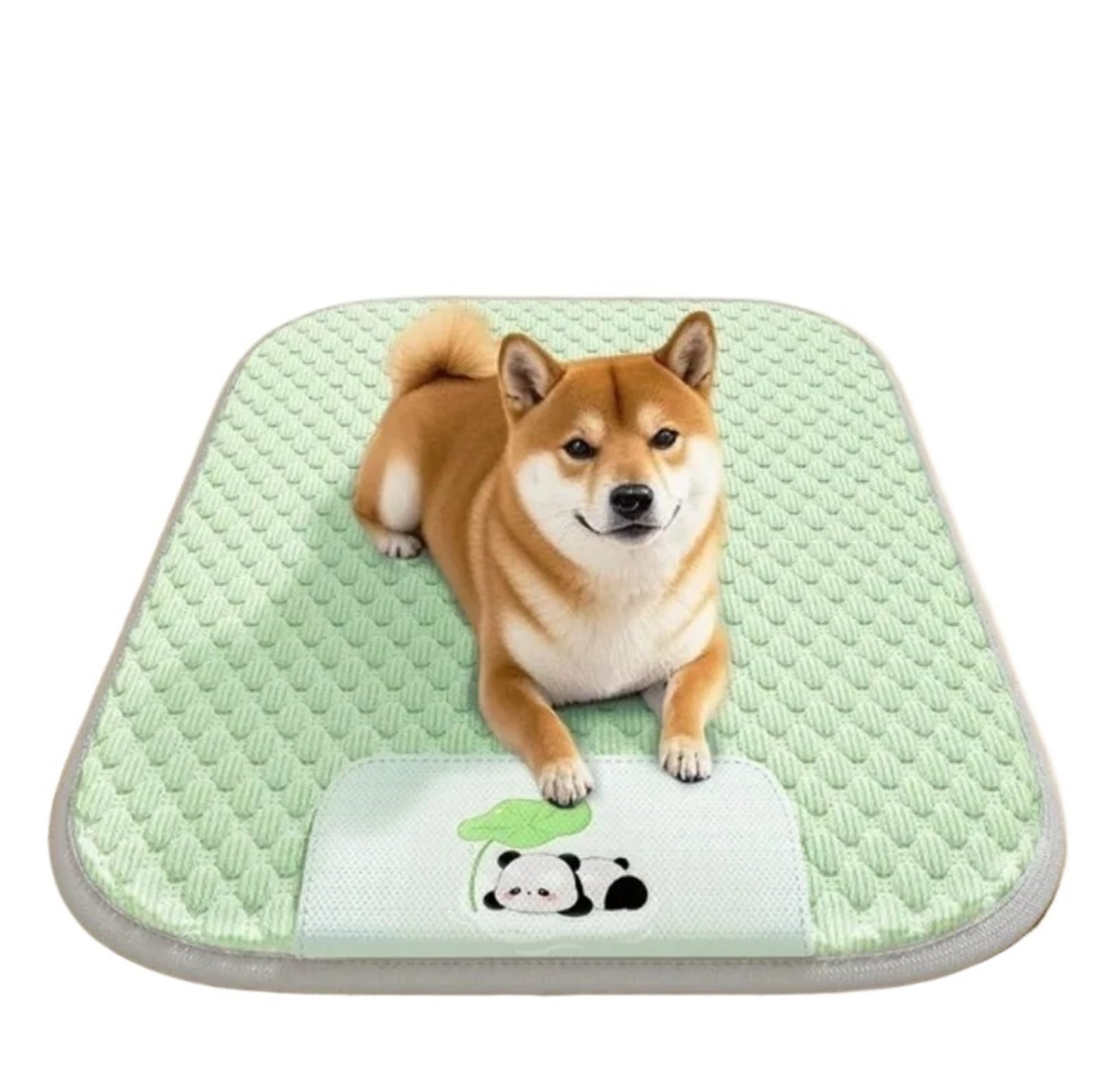 Tapis rafraîchissant chien XL au salon ou en voiture pour un été au frais