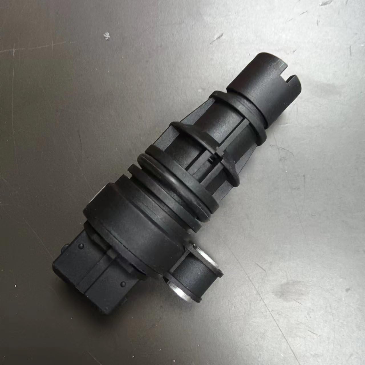 Speed Sensor AT Black 46517-39000 4651739000