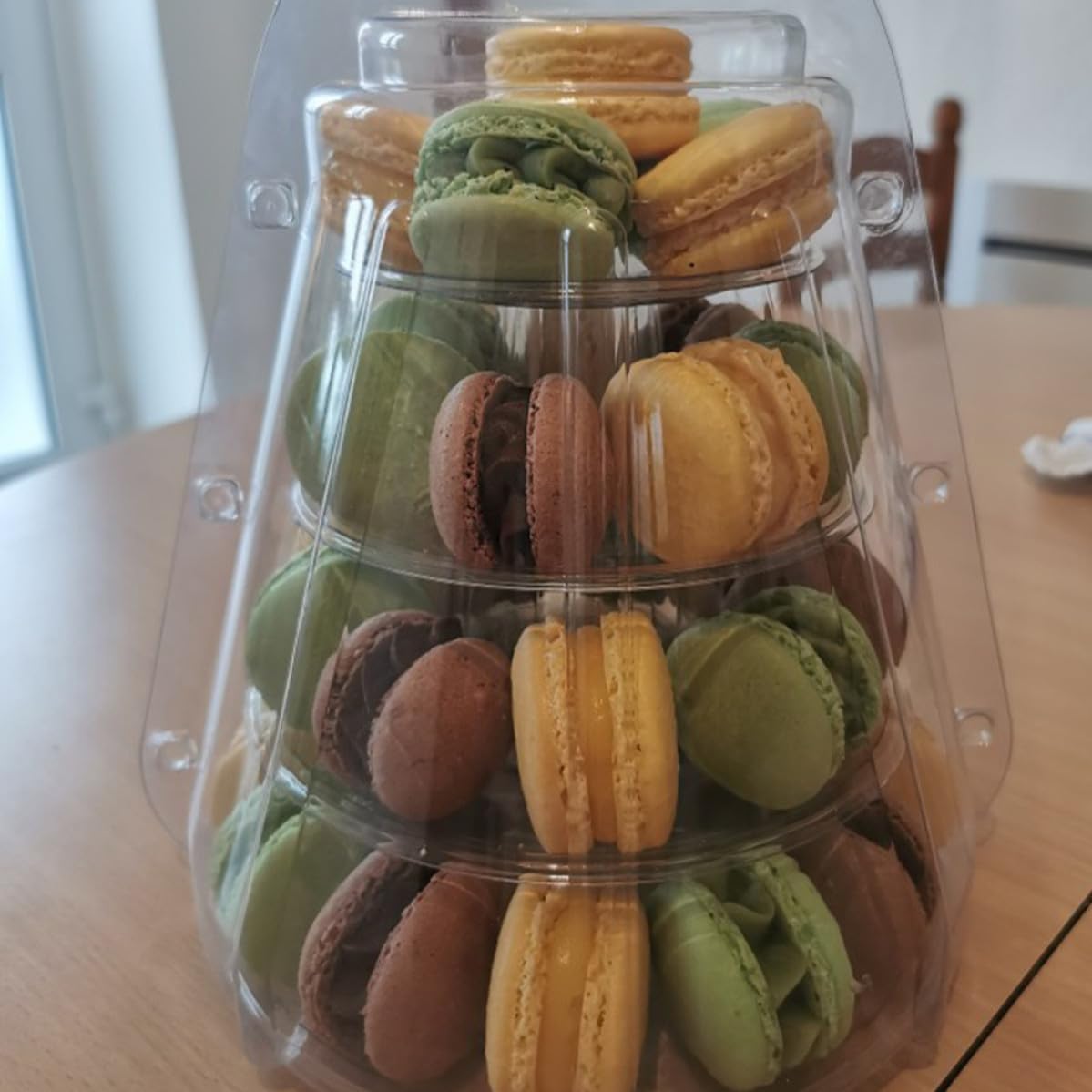 Four Layered Macaroon Storage Box with Handle Design, Portable Plastic Macaron Display Stand, Easy to Clean Small Cake Box for Bakery and Grocery Store